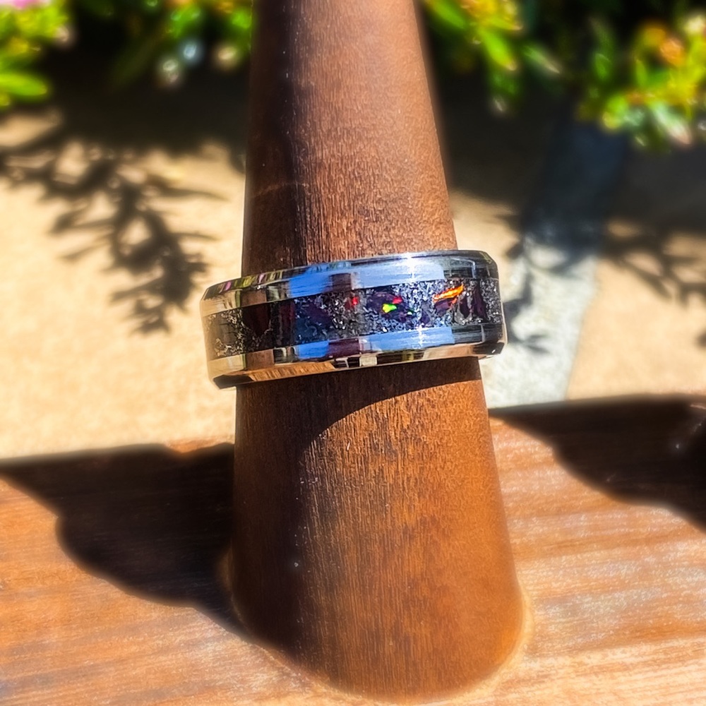 Meteorite & Opal